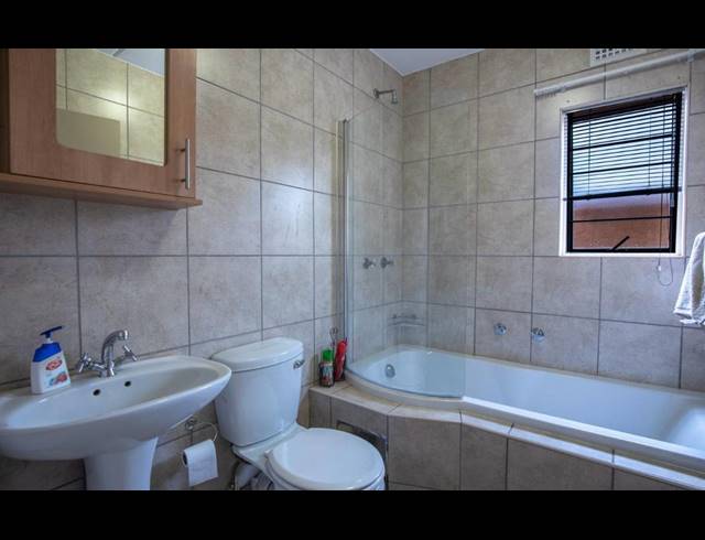 2 BEDROOM APARTMENT RENTED IN OLYMPUS AH